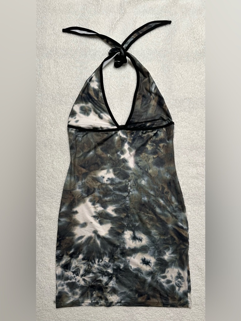 SHEIN Black Gray Cream Tie-Dye Halter Mini Dress with V-Neck